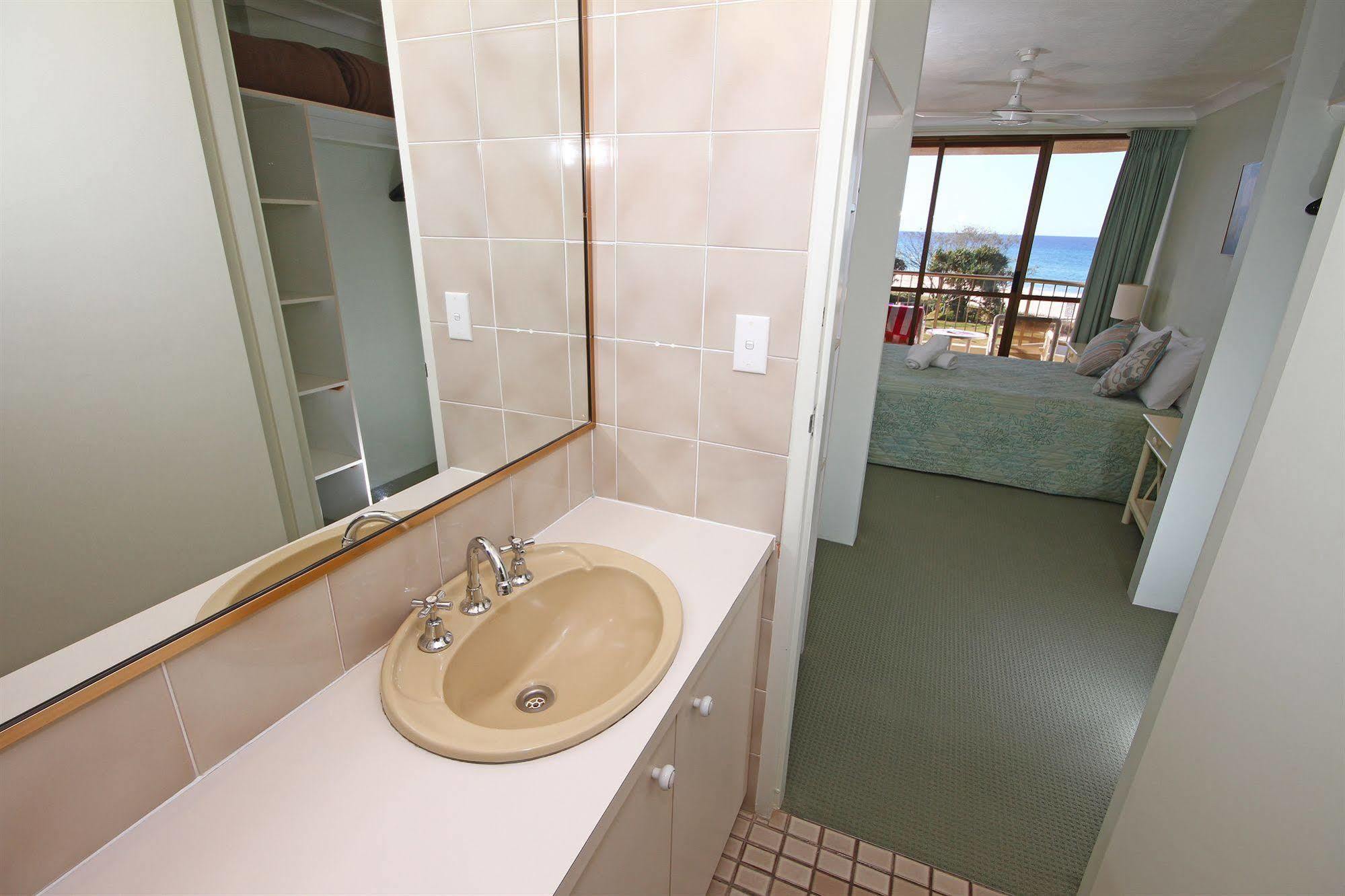 San Simeon Beachfront Apartments Tugun Gold Coast Luaran gambar